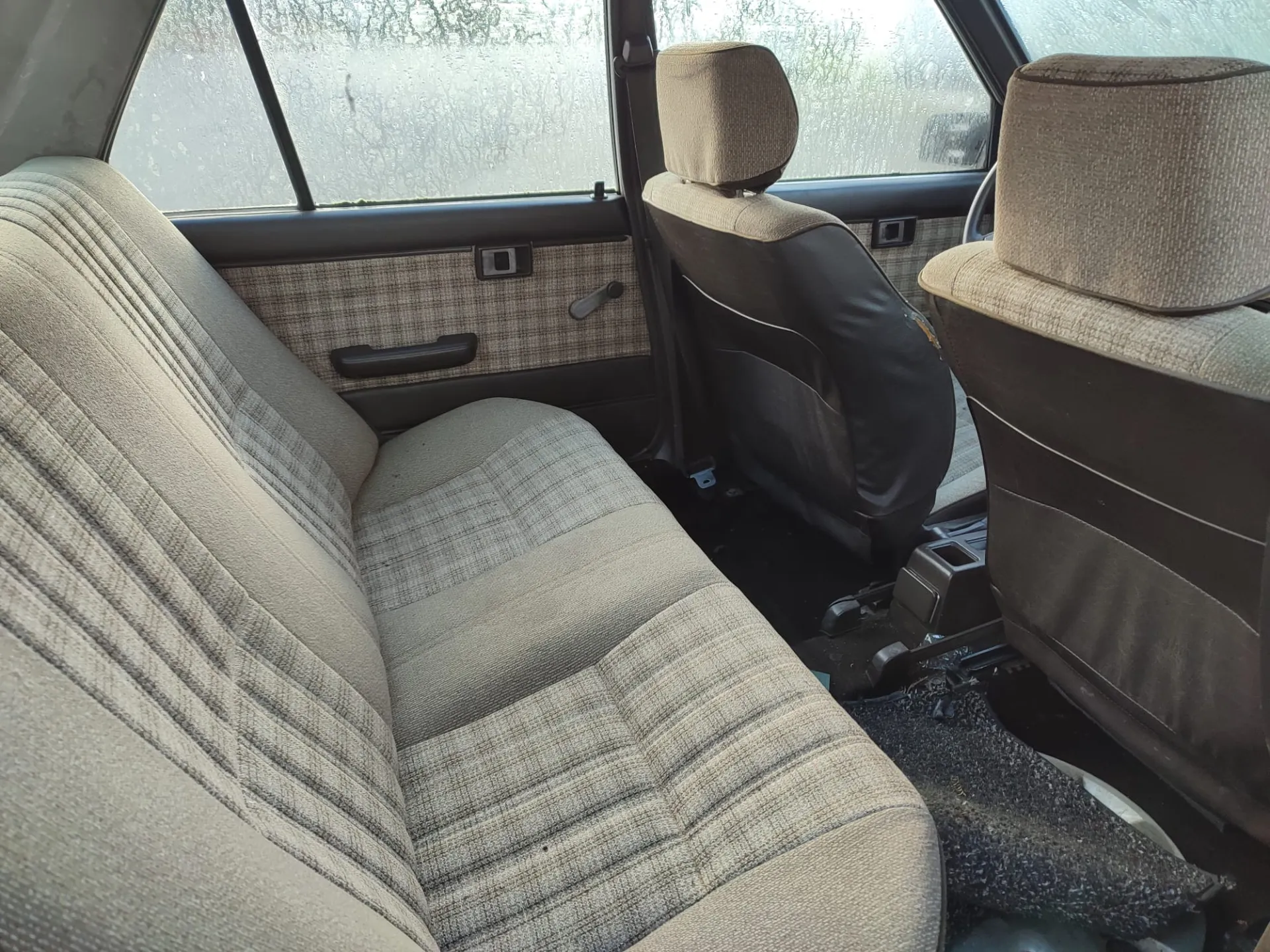 Corolla Sedan  TOYOTA Corolla Sedan (_E18_, ZRE17_) Imagem-16